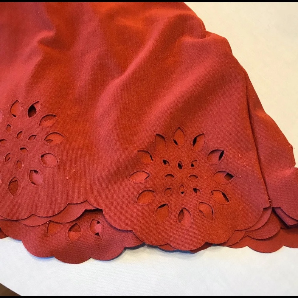 Dress - Picture 6 of 7